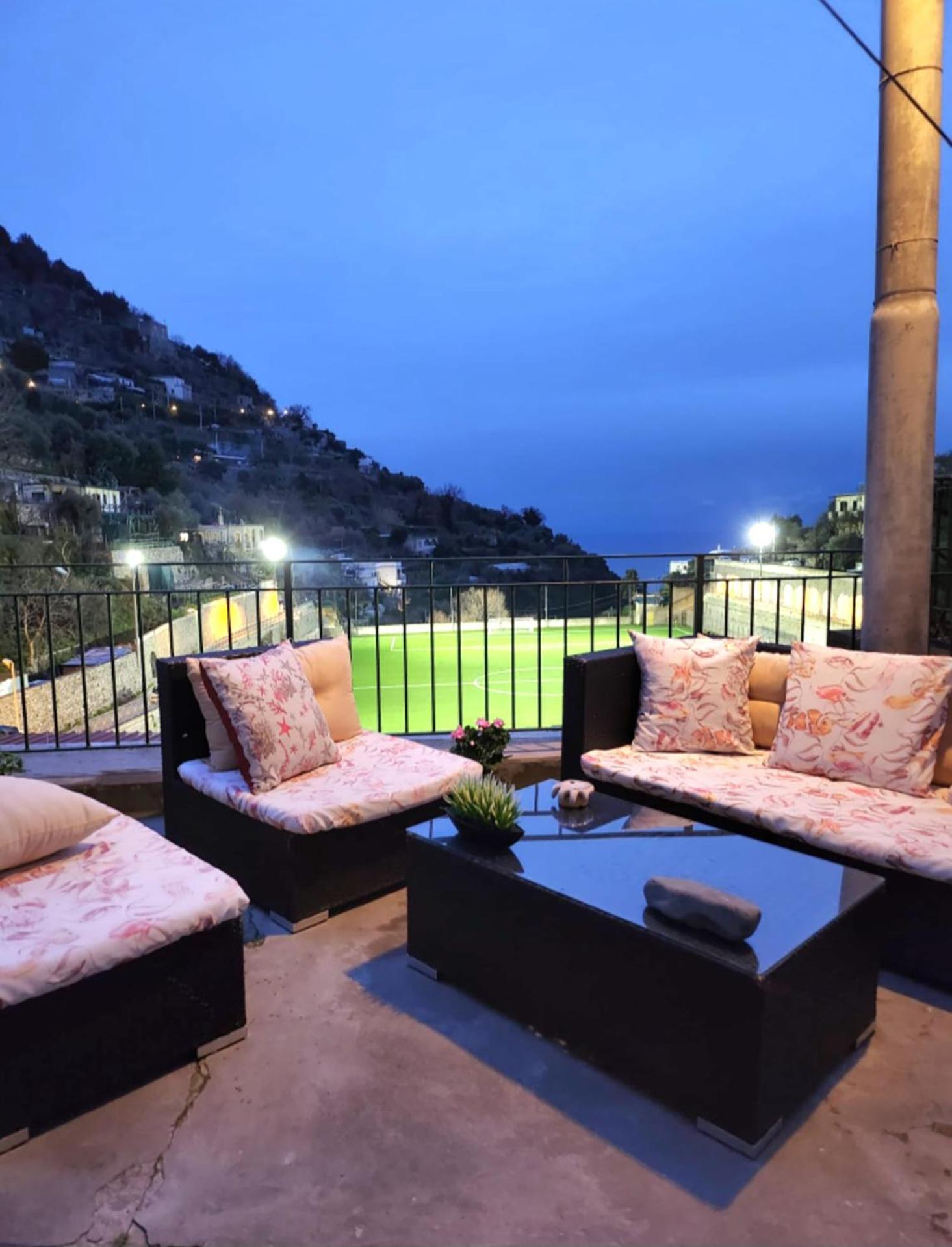 Yourhome - La Dimora Di Nonna Angela Positano Luaran gambar